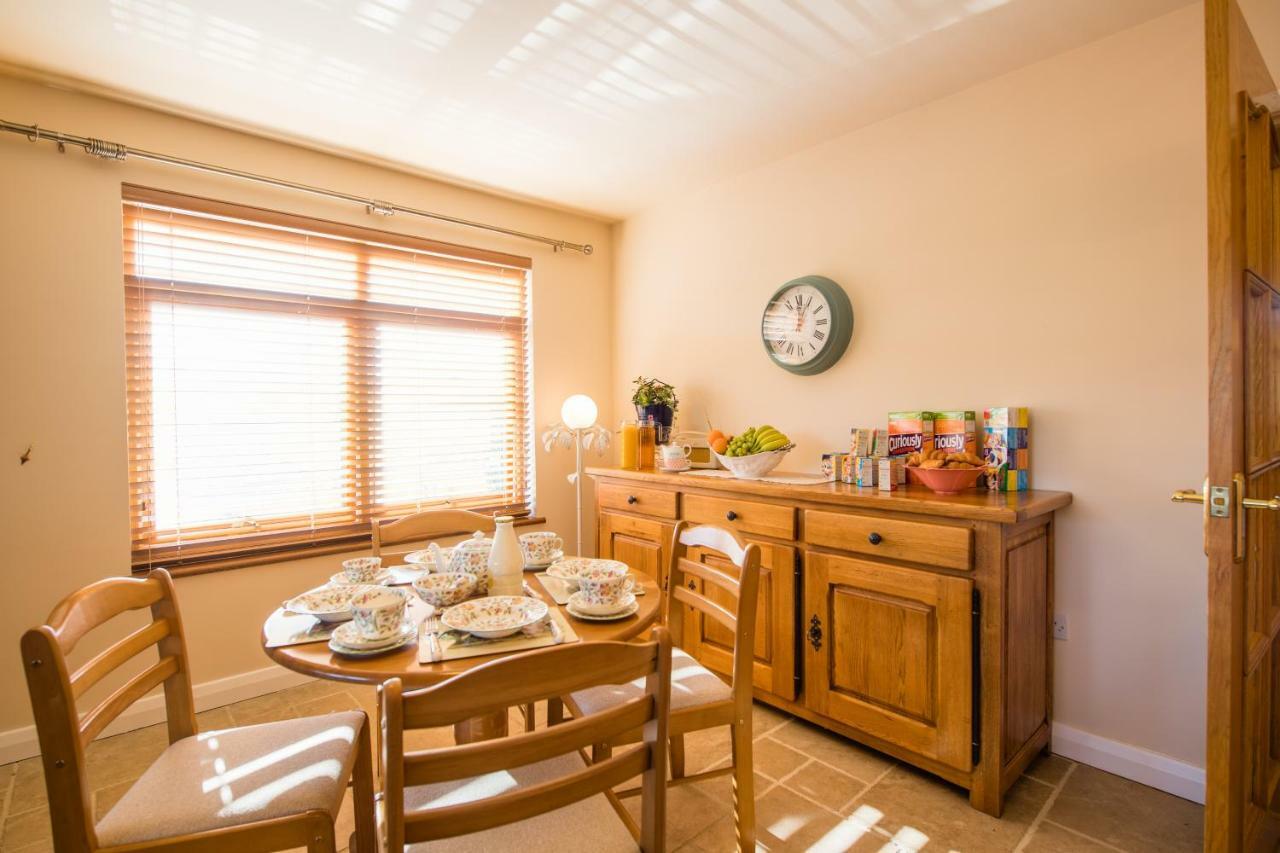 Y Grange Bed & Breakfast Llanfihangel-y-Creuddyn Dış mekan fotoğraf