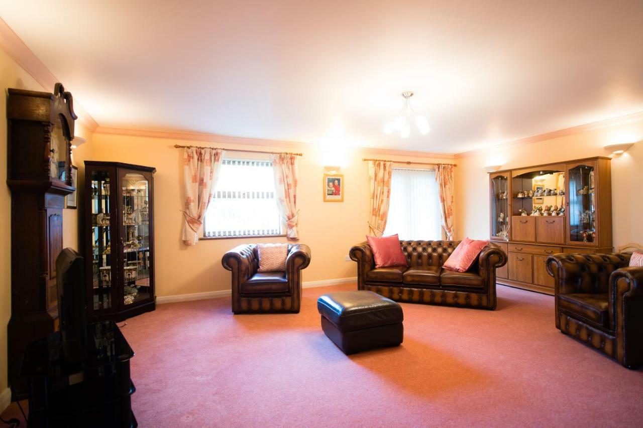 Y Grange Bed & Breakfast Llanfihangel-y-Creuddyn Dış mekan fotoğraf