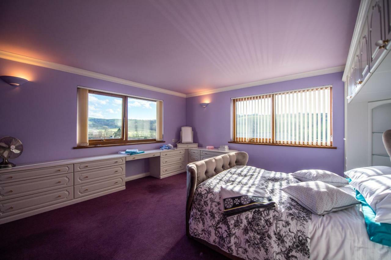 Y Grange Bed & Breakfast Llanfihangel-y-Creuddyn Dış mekan fotoğraf