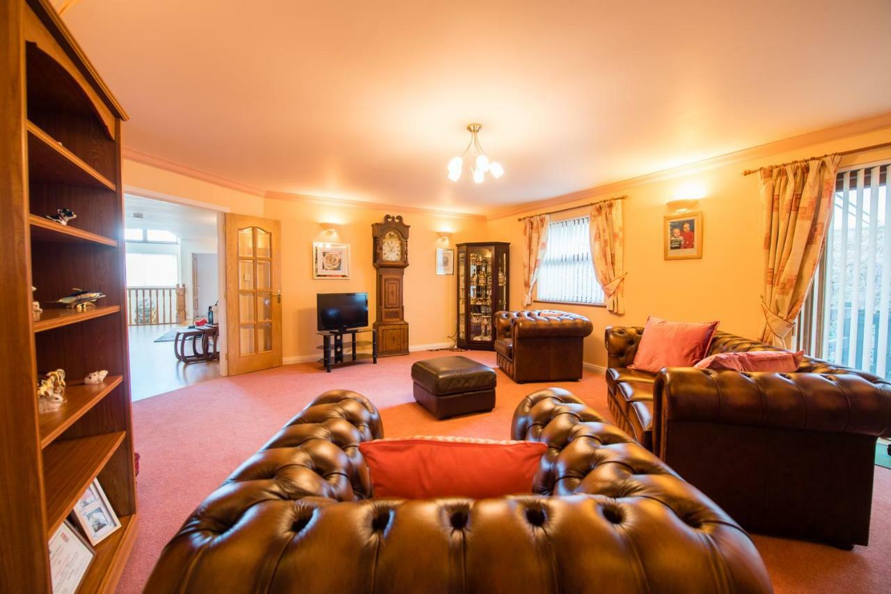 Y Grange Bed & Breakfast Llanfihangel-y-Creuddyn Dış mekan fotoğraf