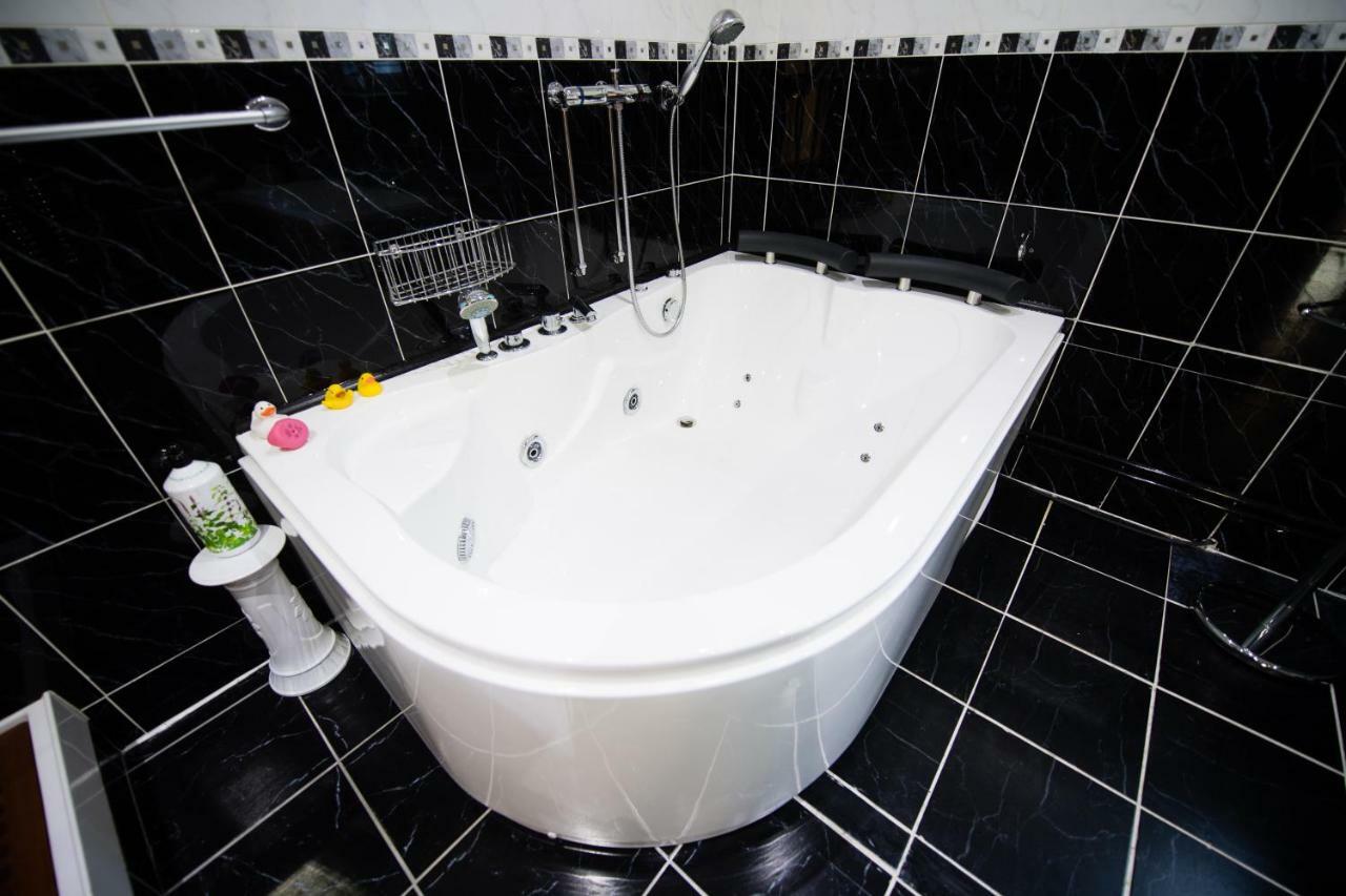 Y Grange Bed & Breakfast Llanfihangel-y-Creuddyn Dış mekan fotoğraf
