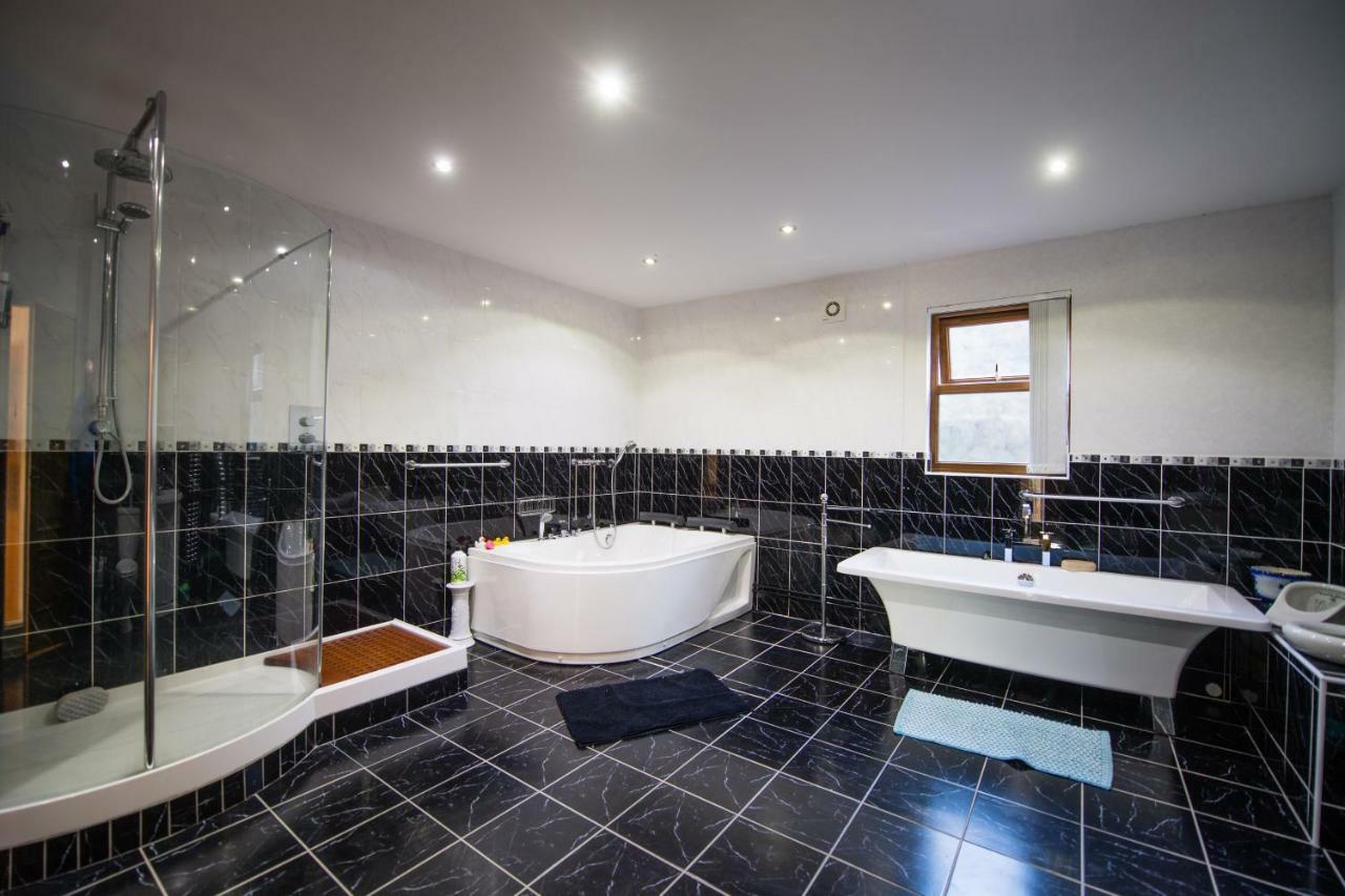 Y Grange Bed & Breakfast Llanfihangel-y-Creuddyn Dış mekan fotoğraf